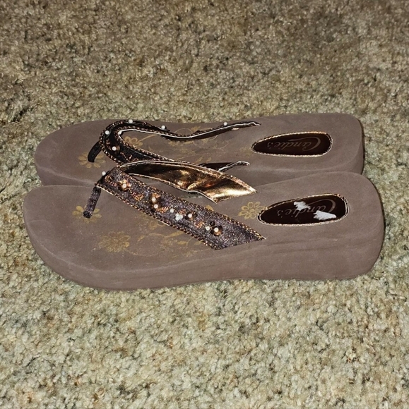 Flip flops - Picture 2 of 4